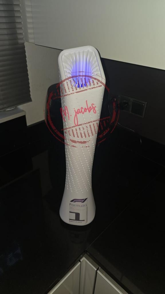 Unieke Formule 1 'Kiss Me' trophy lamp. Kies tussen de 1:1, Verzamelen, Ophalen of Verzenden, Nieuw, Formule 1