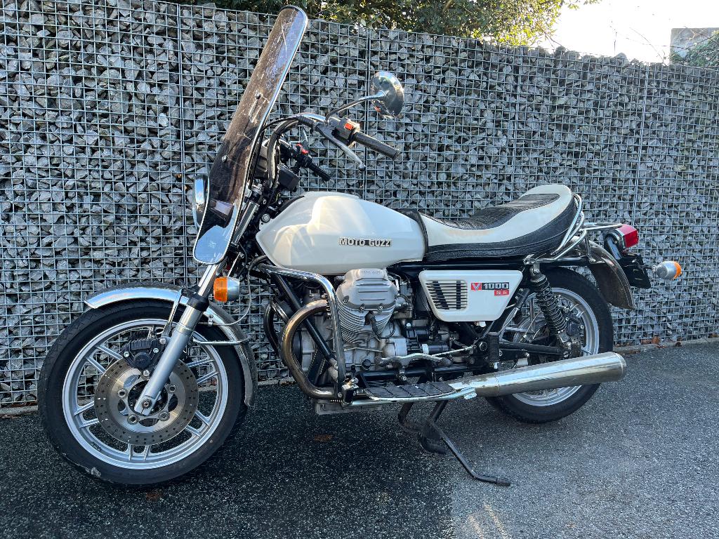 MOTO GUZZI V1000 G5