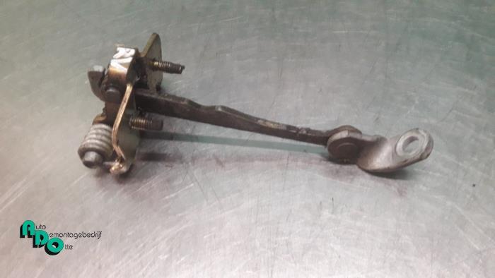 Deurvanger 2Deurs rechts van een Renault Megane (Megane 96-), Auto-onderdelen, Gebruikt, -, Renault, -