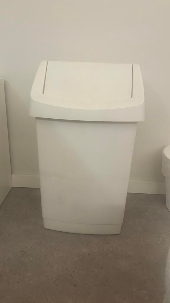 Witte vuilbak, Ophalen, Gebruikt, Overige materialen, 50 tot 75 cm