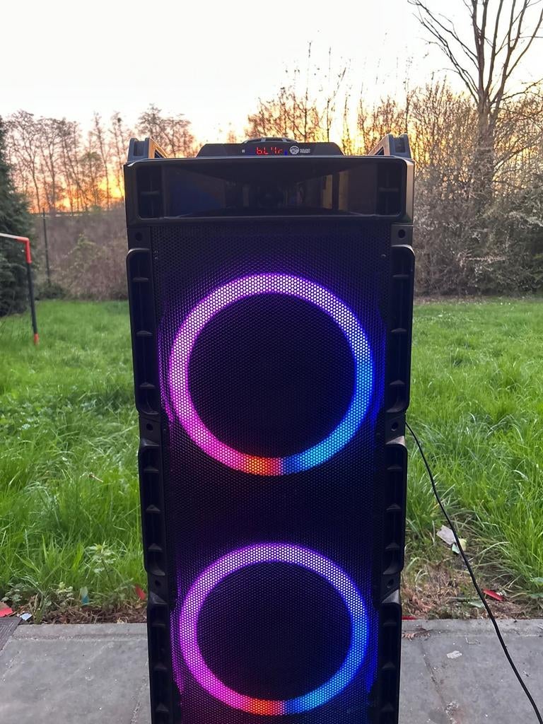 Enceinte Sono Bluetooth 800W
MYDEEJAY SoundMagic +LED, TV, Hi-fi & Vidéo, Appareil pour karaoké, Enlèvement