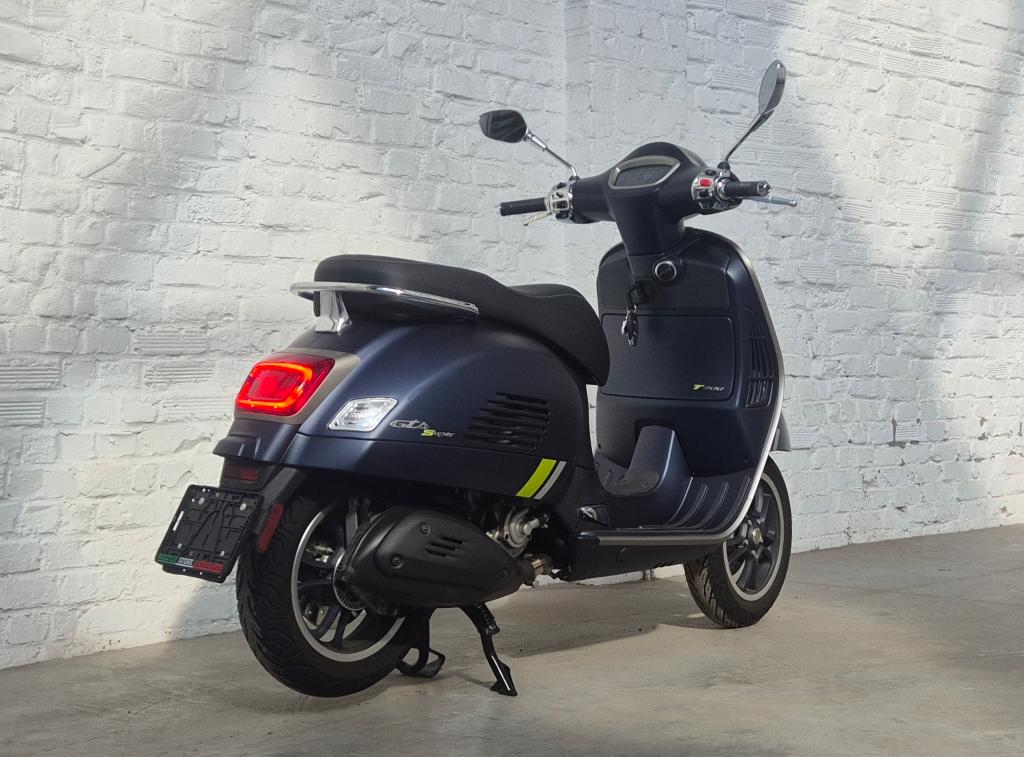 Vespa GTS 300 Super Sport @motomobilia, Motoren, Motoren | Overige merken, Scooter, 300 cc, Bedrijf, Piagio