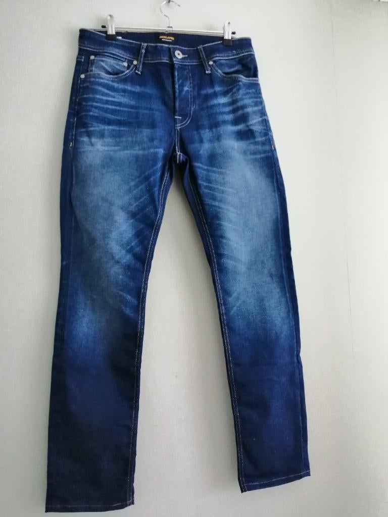 nieuwe jeansbroek Jack & Jones W30/L34, Kleding | Heren, Spijkerbroeken en Jeans, Nieuw, Blauw, Verzenden