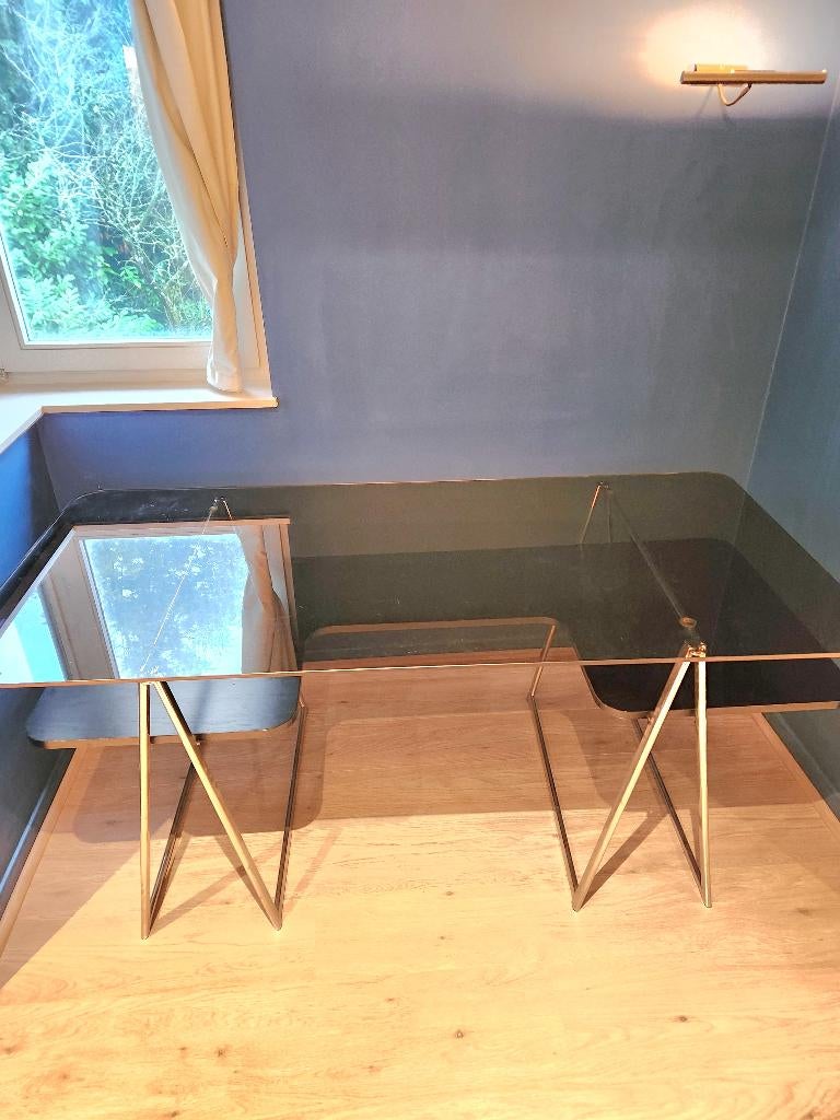 Bureau design unique plaque verre sur trétaux chromés, Enlèvement ou Envoi, Comme neuf, Noir, Verre
