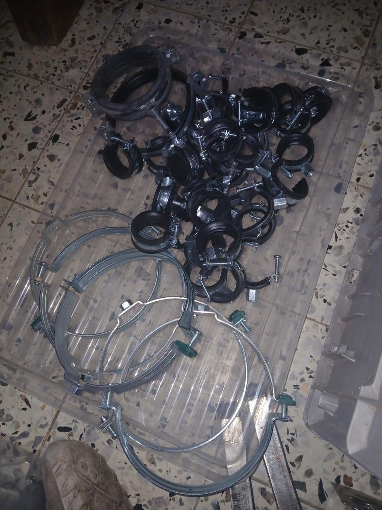 Outillage diverses, Enlèvement