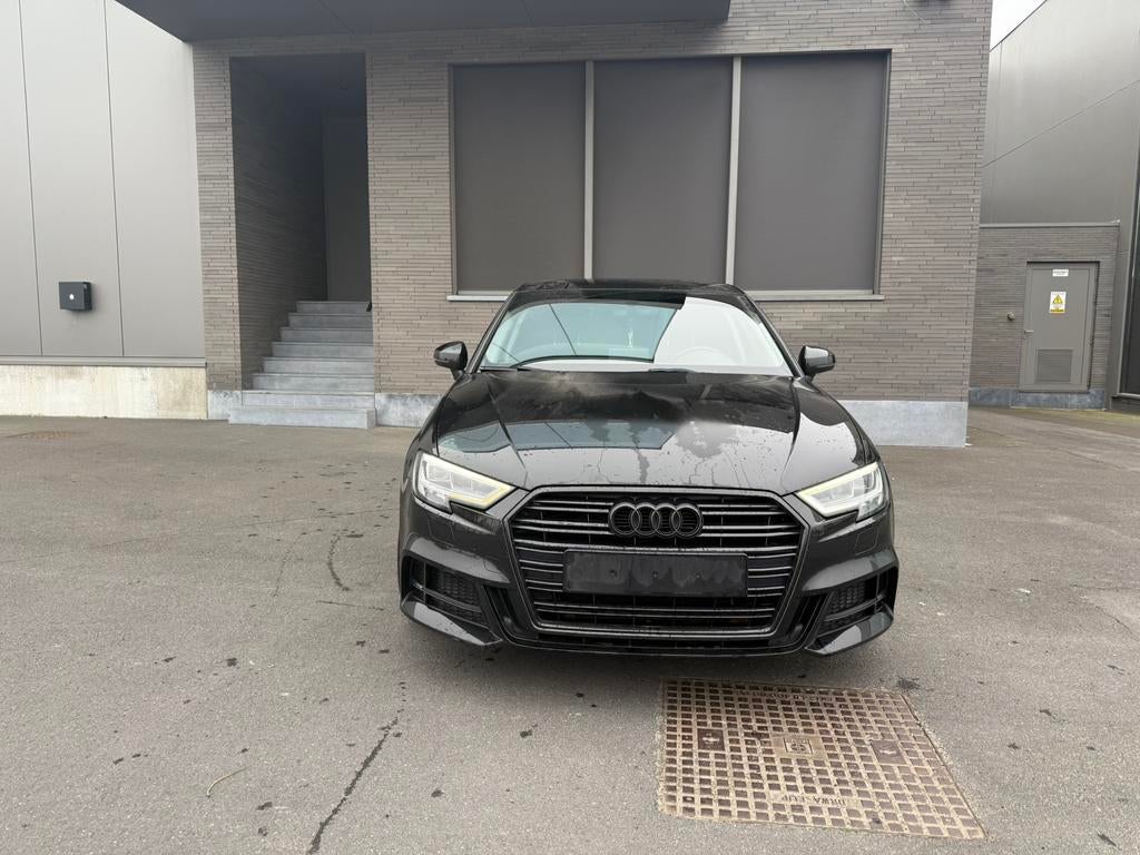 Audi A3 Sportback/177.000km/1.6diesel/10-2018/85kw/euro 6d, Auto's, Automaat, 4 deurs, Stof, Zwart
