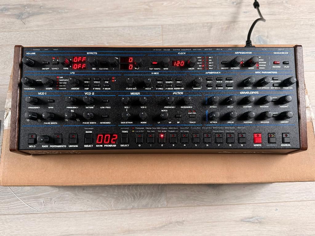 Sequential OB-6 Desktop Module, Muziek en Instrumenten, Synthesizers, Zo goed als nieuw, Overige aantallen, Overige merken, Met midi-aansluiting