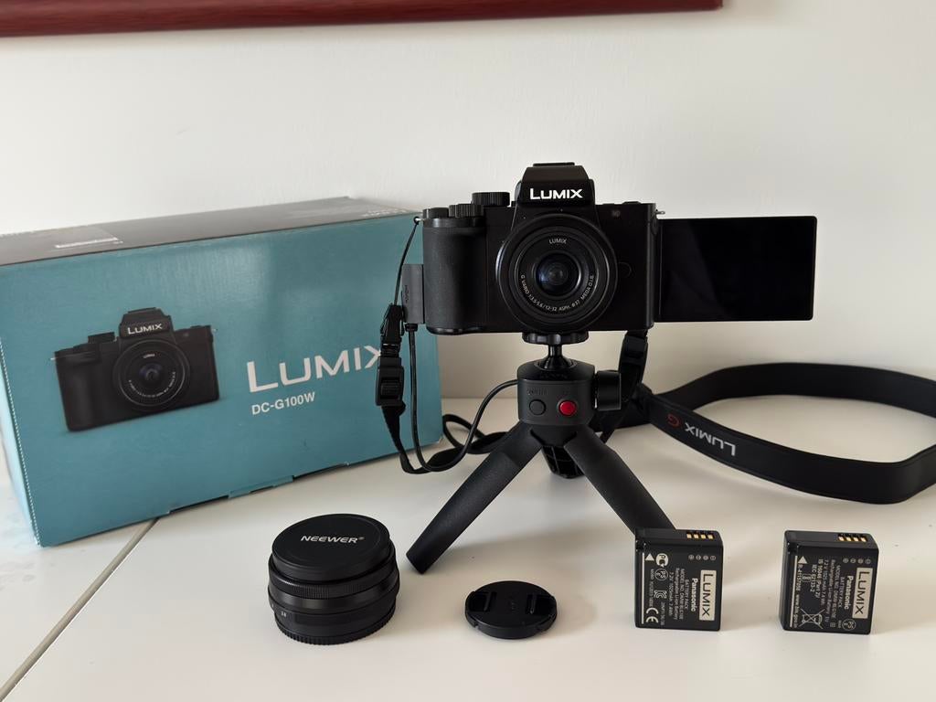 Panasonic Lumix DC-G100W et objectif 12/32 mm et accessoires, TV, Hi-fi & Vidéo, Appareils photo numériques, Enlèvement ou Envoi