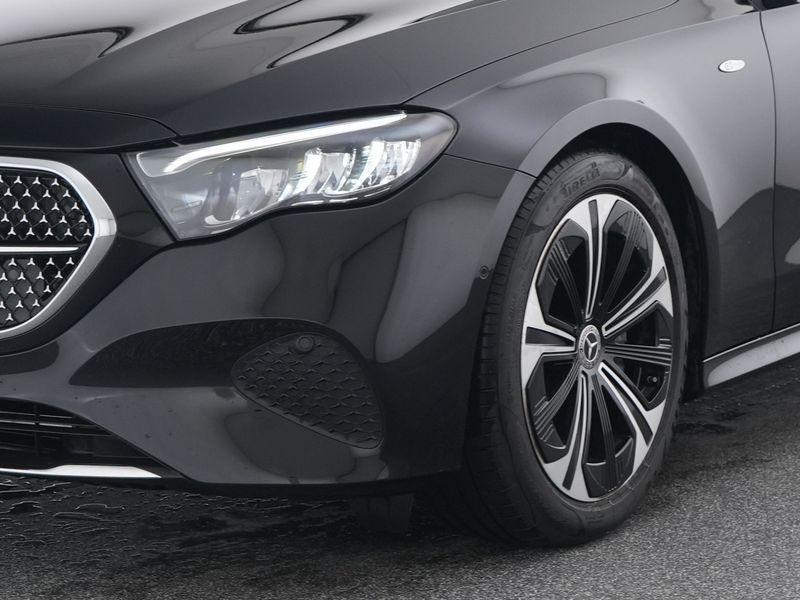 Mercedes-Benz E-klasse 300 DE 4MATIC Break Luxury Line | Dis, Auto's, Mercedes-Benz, Automaat, Gebruikt, Zwart, 4 cilinders
