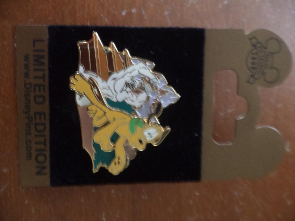 lim. edition pin DISNEYLAND Parijs, Verzamelen, Ophalen of Verzenden, Goofy of Pluto, Nieuw, Overige typen