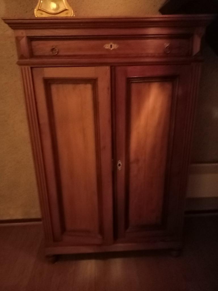 Petite Armoire en bois, Moins de 150 cm, Utilisé, 50 à 75 cm, 150 à 200 cm