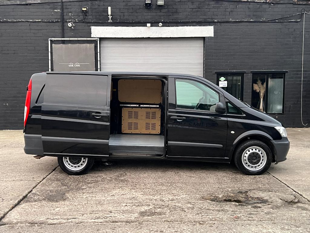 Mercedes vito lang / 119,000km / LICHTEVRACHT / 3zit, Auto's, Bestelwagens en Lichte vracht, Bedrijf, Diesel, Te koop, Mercedes-Benz
