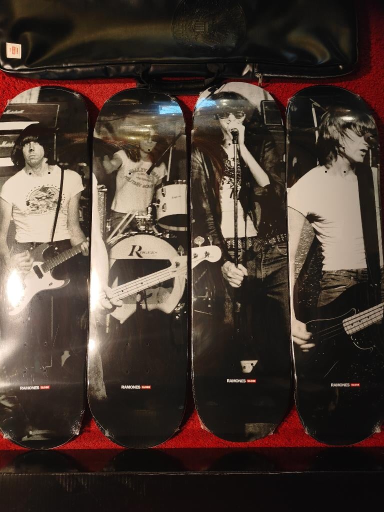 Globe X Ramones limited edition deck set ! (Nieuw), Ophalen of Verzenden, Nieuw