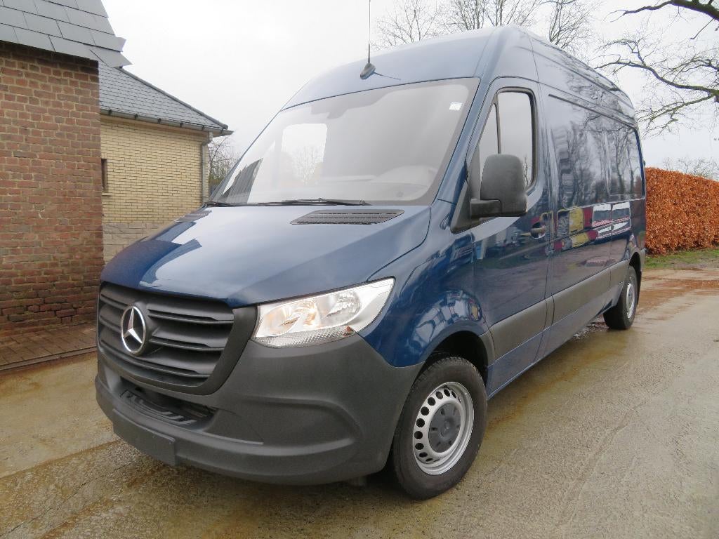 Mercedes-Benz Sprinter 311CDi - FWD - 27.414km - A2H2 - 2019, Voorwielaandrijving, Stof, Blauw, Mercedes-Benz