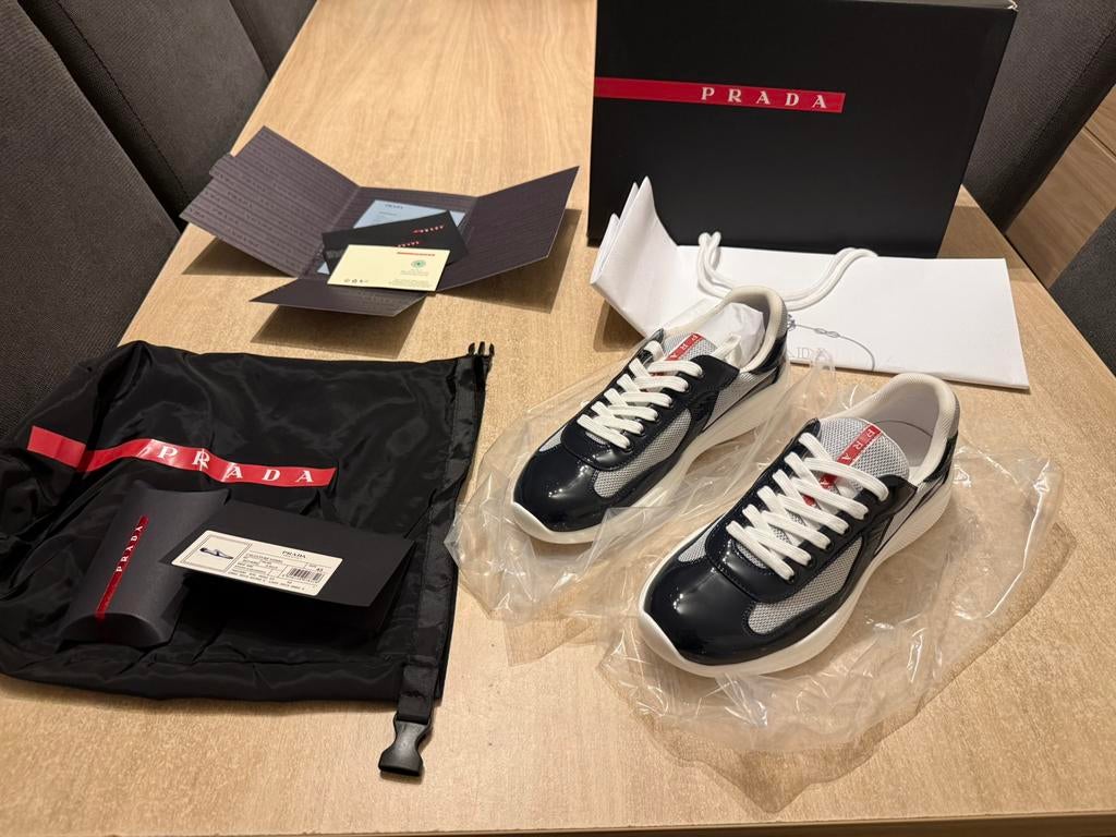 Prada schoenen. Nieuw, Neuf, Enlèvement, Baskets, Prada