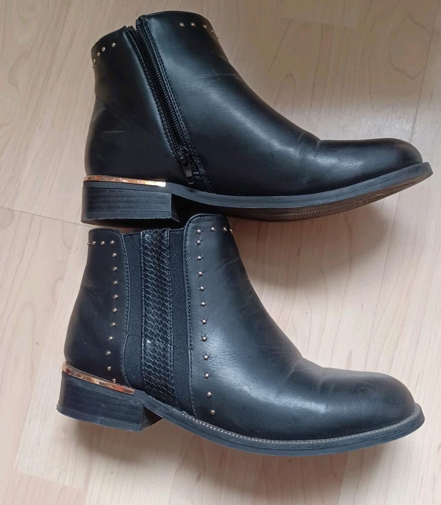 Schoenen maat 38, Zwart, Lage of Enkellaarzen, Ophalen of Verzenden, Zo goed als nieuw