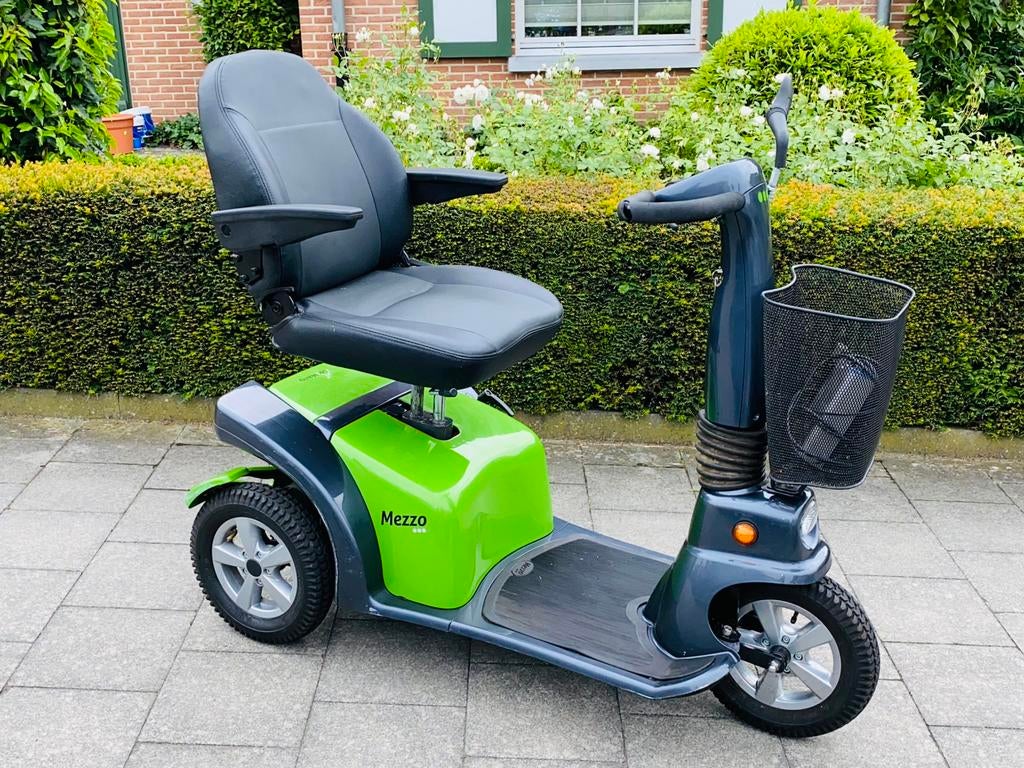 Nieuwstaat Mezzo 4 Life & Mobility Scootmobiel - scooter Pmr, Diversen, Ophalen of Verzenden, Inklapbaar, Zo goed als nieuw, Elektrische rolstoel
