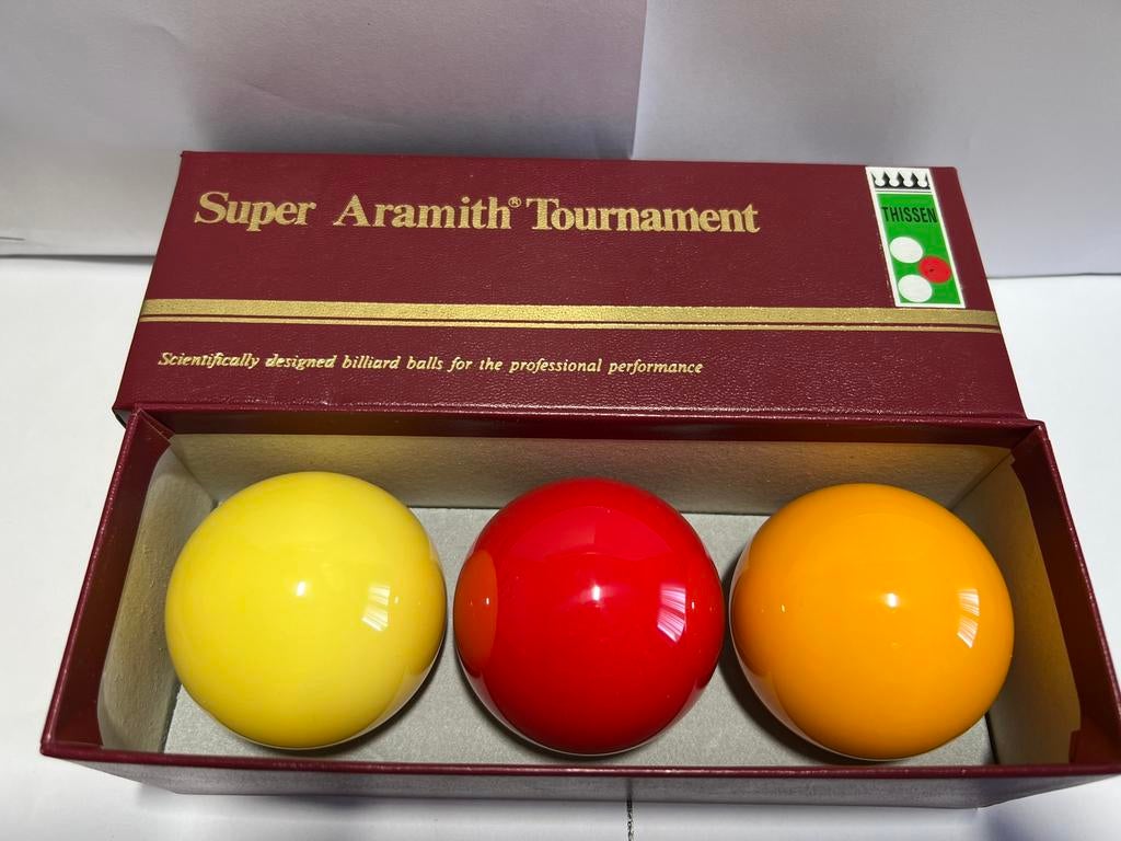 Super Aramith Tournament 61,5 m/m, Sports & Fitness, Billards & Billards américains, Enlèvement ou Envoi, Comme neuf