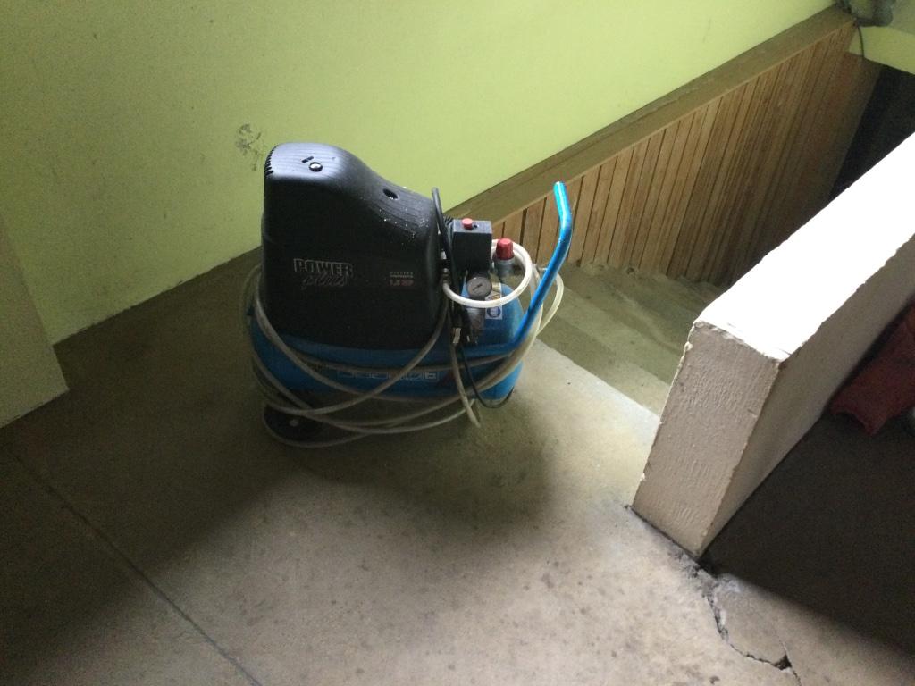 Compresseur, Bricolage & Construction, Compresseurs, Enlèvement, Comme neuf, 6 à 10 bars