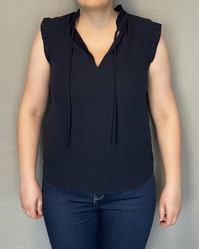 Donkerblauwe blouse met bolletjesmotief (M/38), Ophalen of Verzenden, Zo goed als nieuw, Maat 38/40 (M), Blauw