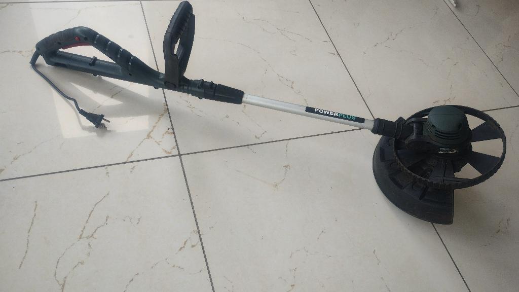 Coupe-Bordures électrique PowerPlus 650W 32cm, Électrique, 30 à 50 cm, Enlèvement, Utilisé