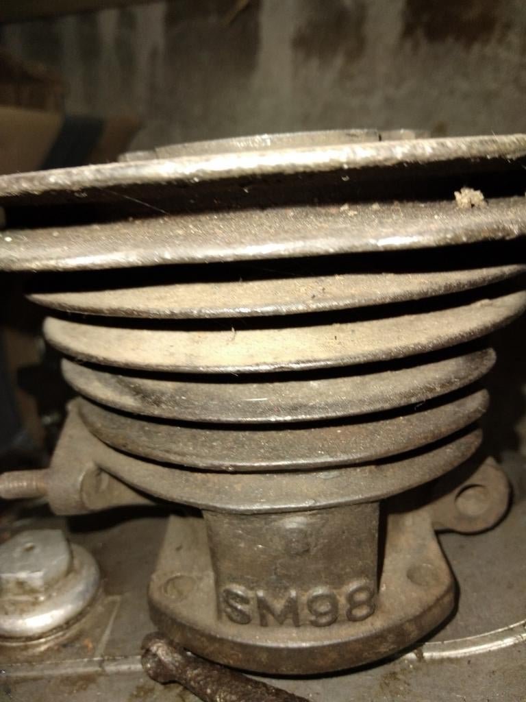 Pièces de moteur Oldtimer Sachs 98, Motos, Pièces | Oldtimers & Ancêtres, Enlèvement ou Envoi