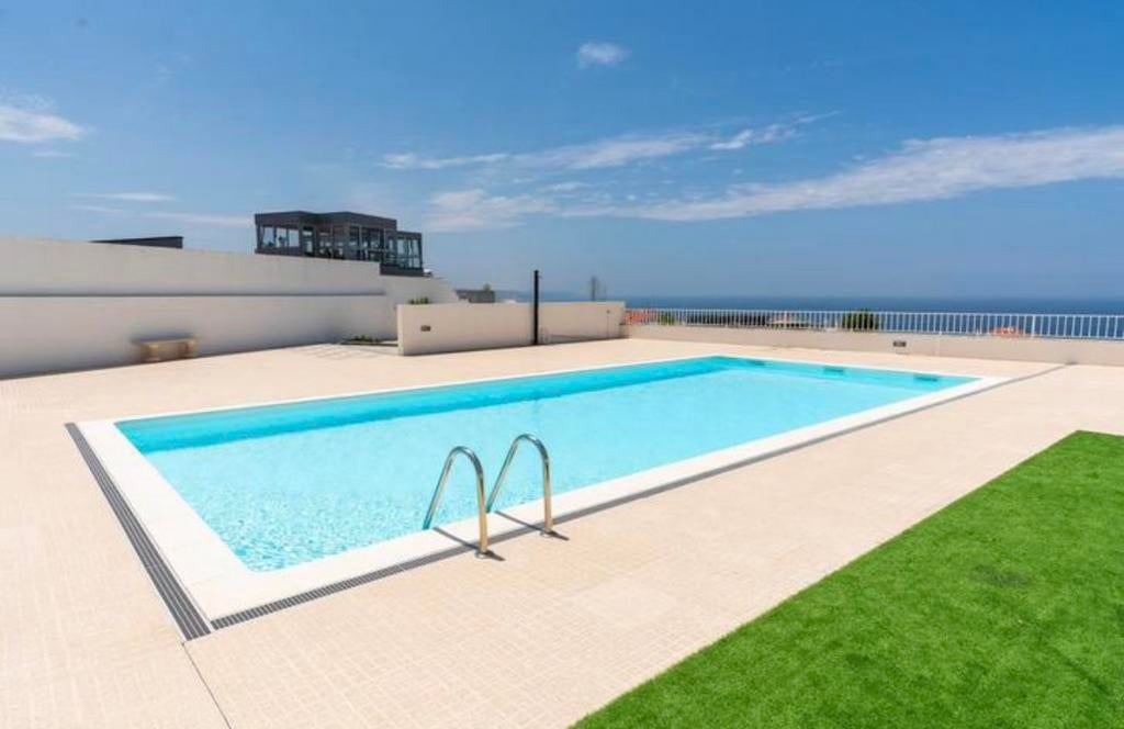 Exclusief penthouse voor 4 personen Nazaré (Portugal), Vakantie, Vakantiehuizen | Portugal, Kinderbed, Appartement, 2 slaapkamers
