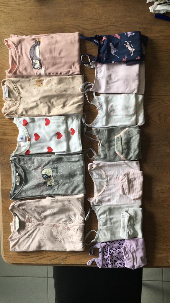 Meisjes nachtkledij, Ophalen, Zo goed als nieuw