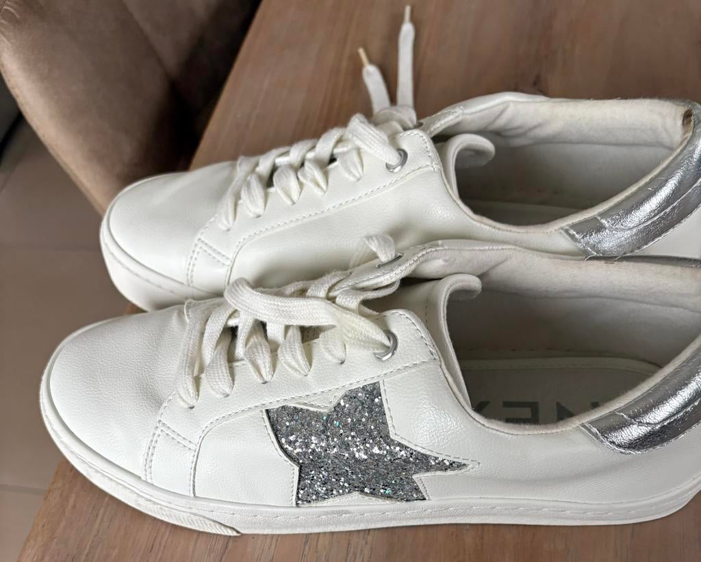 Sneakers, Ophalen, Wit, Sneakers, Gedragen