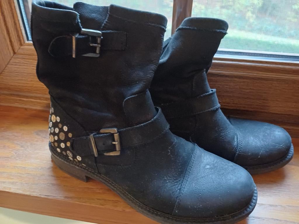 Bottines en daim noires., Enlèvement ou Envoi, Comme neuf