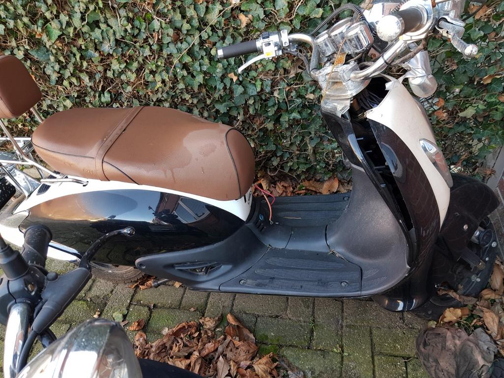 Scooter, Enlèvement ou Envoi