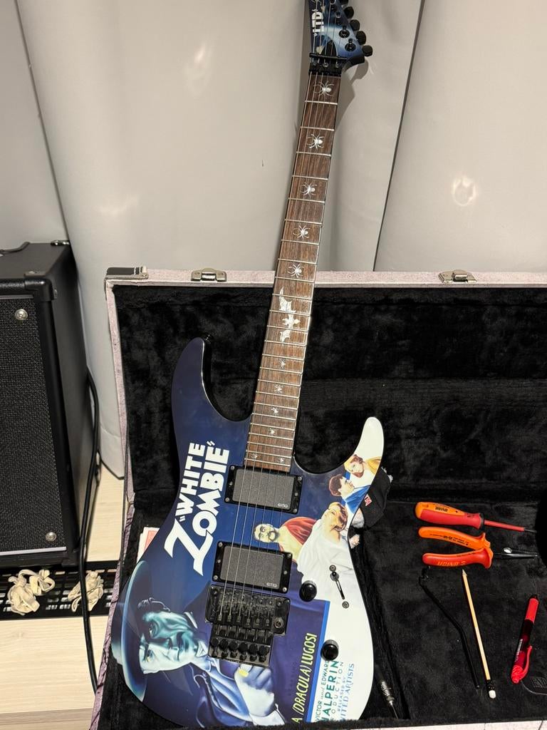 Esp-Ltd Kirk hammett White zombie signature + case, Ophalen of Verzenden, Nieuw, Gitaar, 100 watt of meer