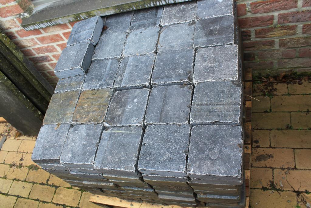 Dalle en pierre bleue, Enlèvement, Comme neuf