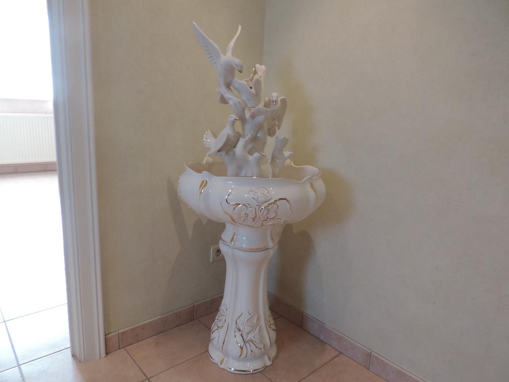 Fontaine d'intérieur, Enlèvement, Comme neuf