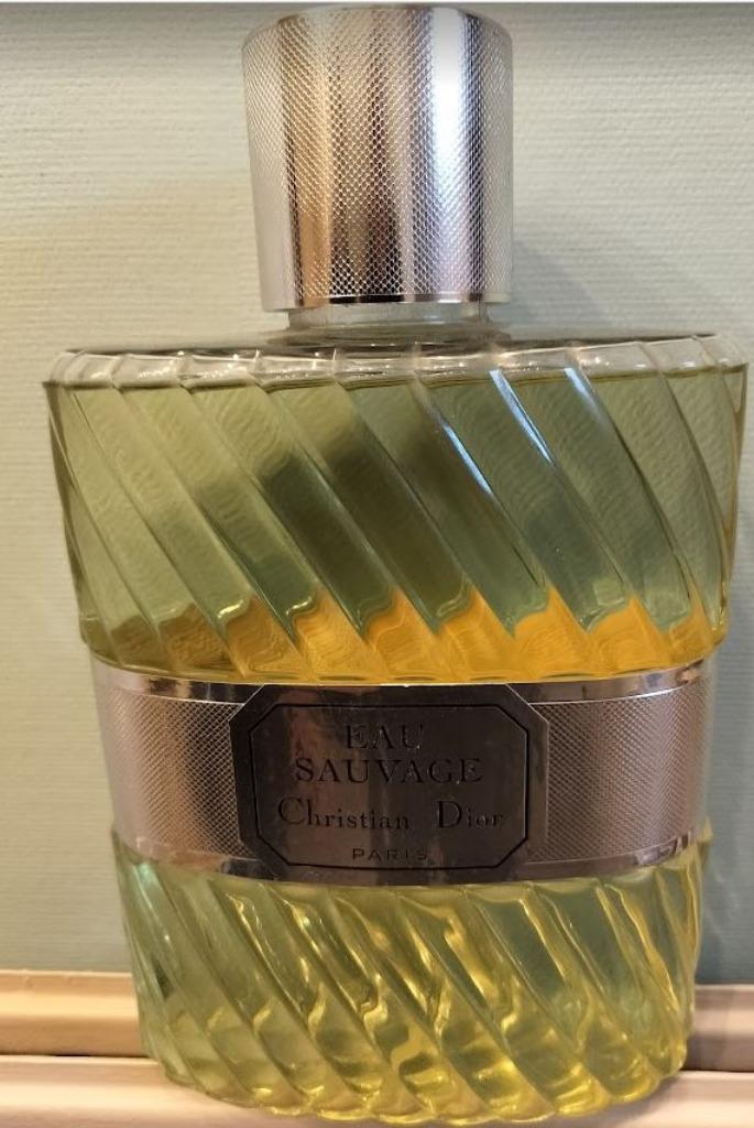 Factice EAU SAUVAGE, Ophalen, Zo goed als nieuw