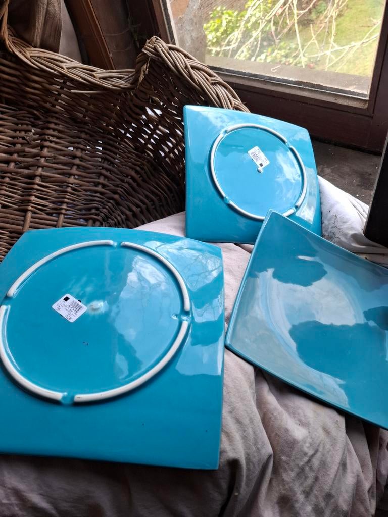 2 grote en 2 kleine borden, vierkant, Ophalen