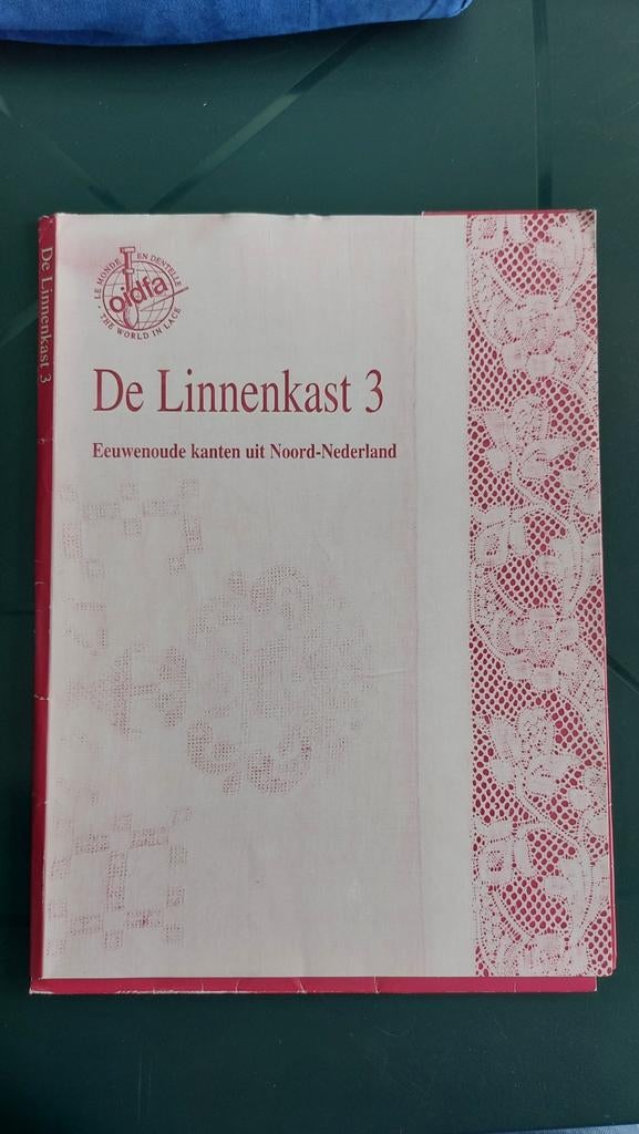 Dentelle aux fuseaux dentelle aux fuseaux le placard à ling, Hobby & Loisirs créatifs, Dentelle, Enlèvement ou Envoi, Utilisé