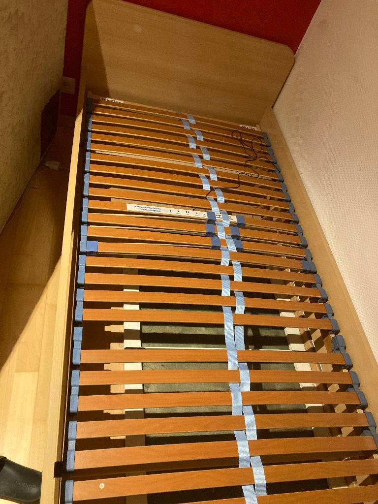 Cadre de lit 1 personne , sommier et commode, Maison & Meubles, 90 cm, Une personne, Enlèvement, Utilisé