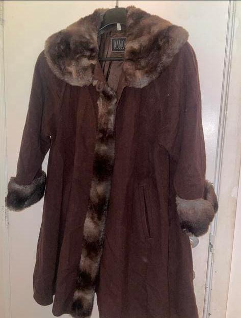 Wollen jas met cashmere & bontkraag – luxe wintermantel, Ophalen, Maat 38/40 (M)