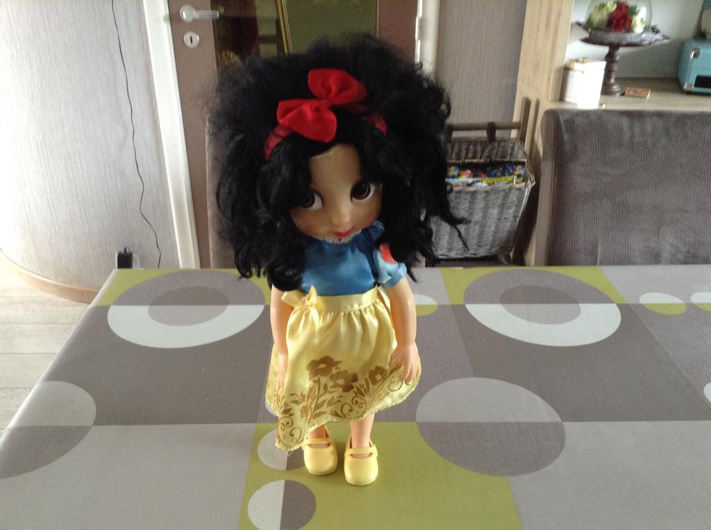 Disney Sneeuwwitje annimator pop (45 cm), Ophalen of Verzenden, Gebruikt, Babypop