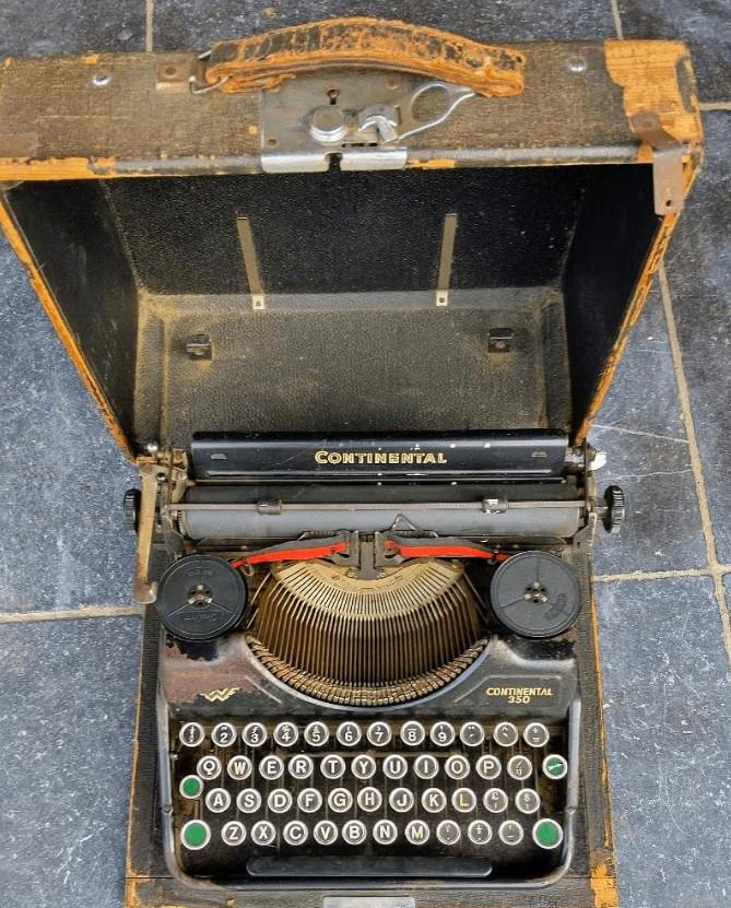 TYPMACHINE CONTINENTAL, Ophalen, Gebruikt