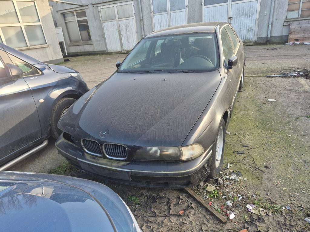 E39 520i voor opmaak of sloop, Ophalen