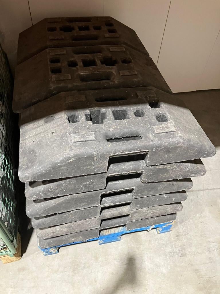 Set van 18 kunststof baakvoet/verkeersbordvoet, Ophalen, Gebruikt, Overige materialen, Overige typen