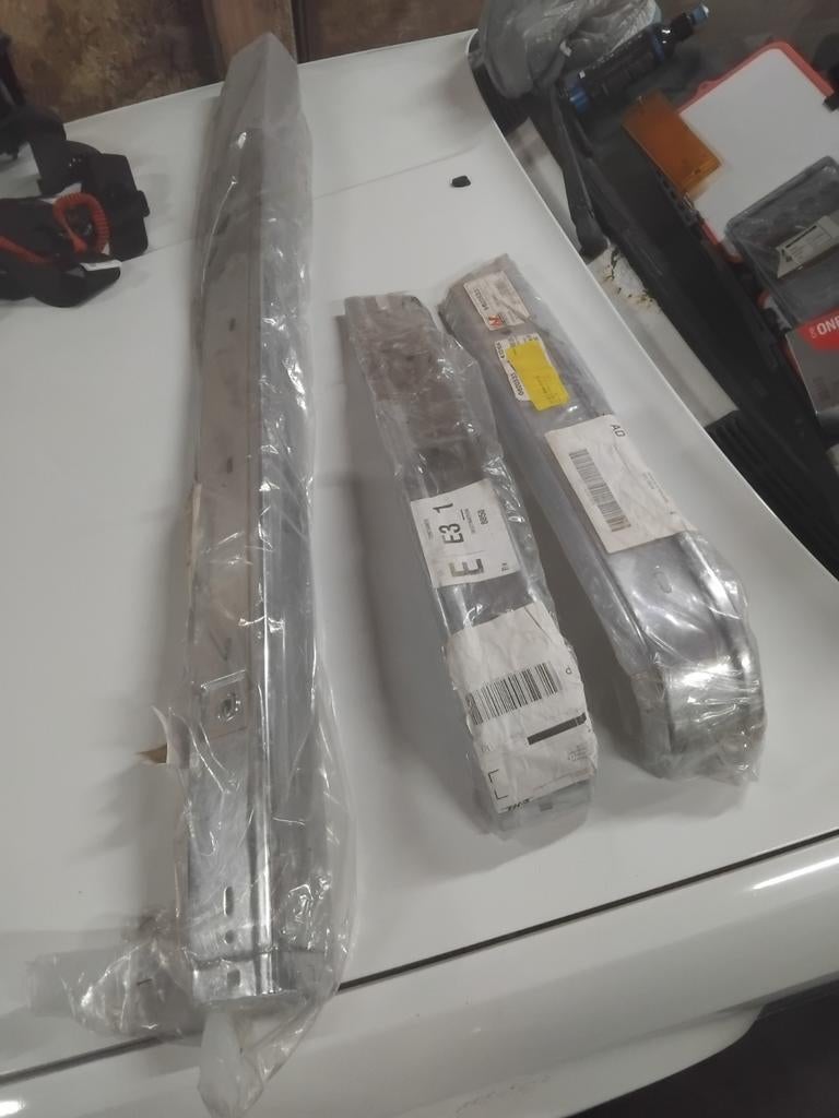 BMW E30 chroom achterbumper nieuw, Auto-onderdelen, Ophalen, BMW