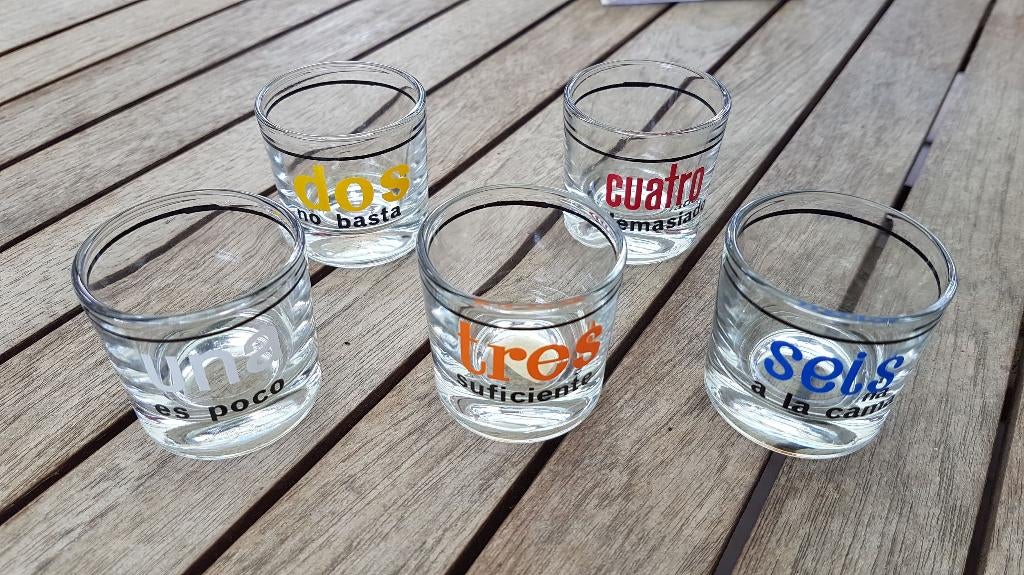 Lot 5 petits verres à goutte 30 ml, Collections, Verres & Petits Verres, Utilisé, Verres et Verres à shot, Enlèvement ou Envoi