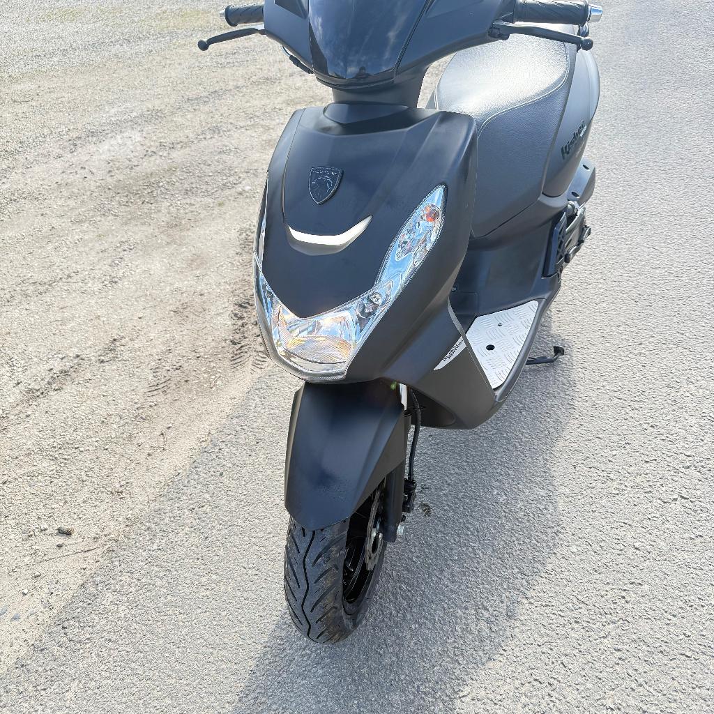 A klasse , Peugeot Kisbee origineel 25 km / uur, Ophalen of Verzenden, Zo goed als nieuw, Benzine, Peugeot