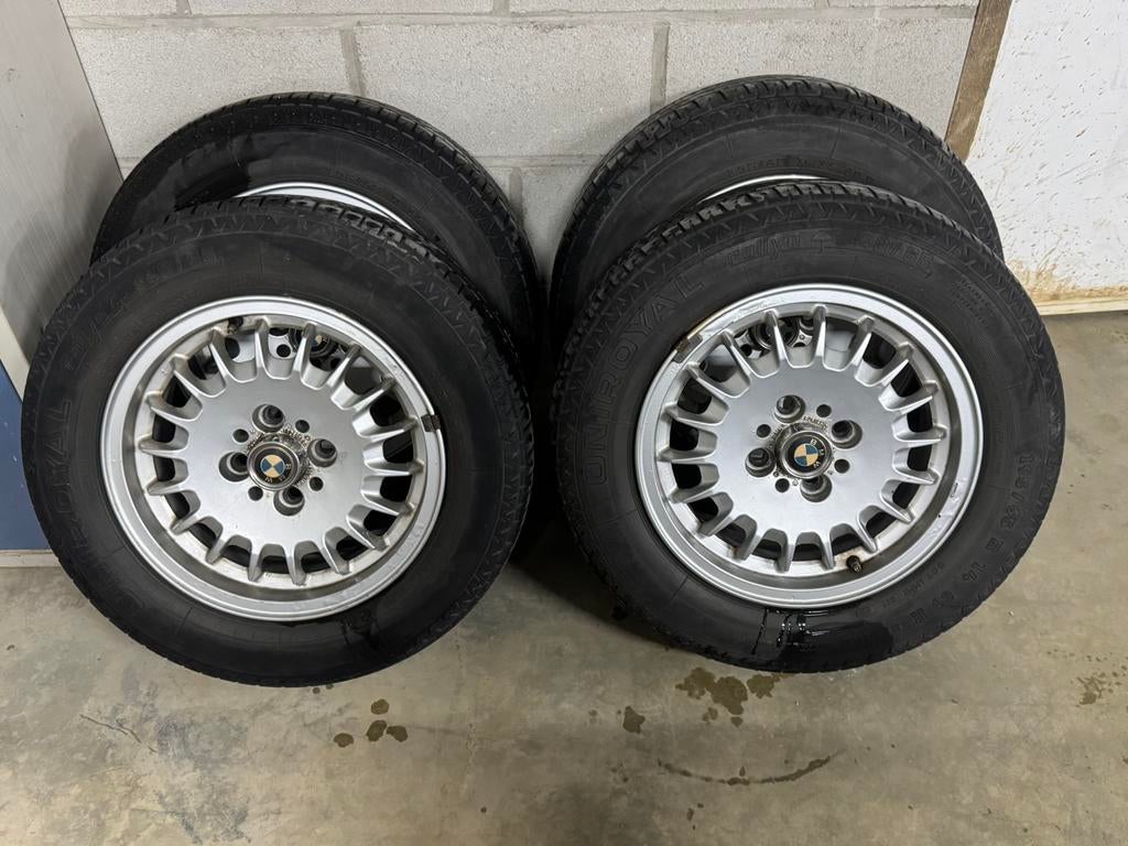 Kroonkurk bmw e30, Auto-onderdelen, Ophalen, Velg(en)