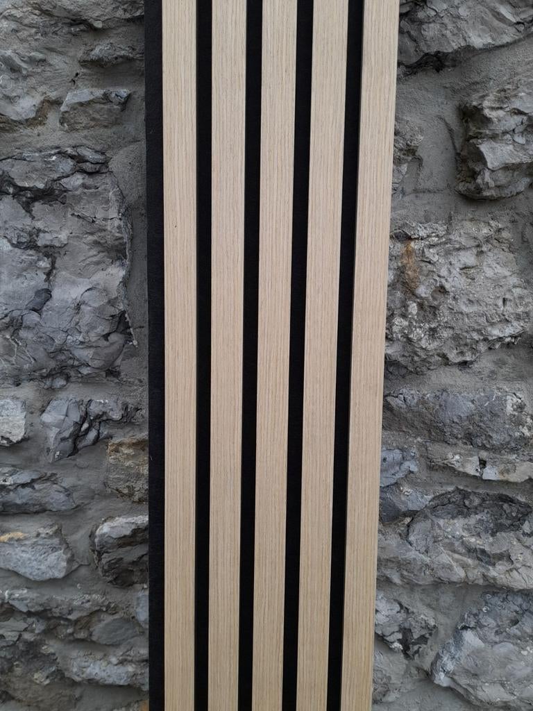 2 panneaux lattage bois accoustique de 57 x 270 cm, Enlèvement