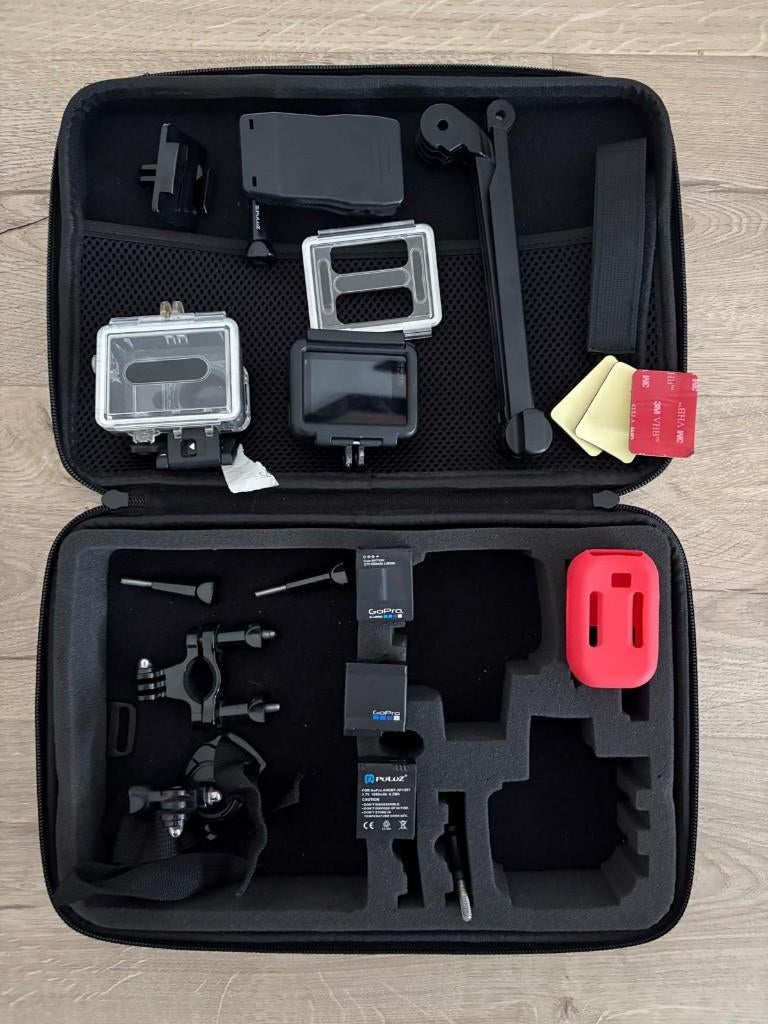 GoPro + Accessoires in case, Audio, Tv en Foto, Actiecamera's, Ophalen of Verzenden, Zo goed als nieuw, GoPro