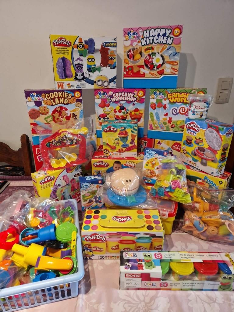 Enorm veel plasticinemateriaal, Ophalen, Gebruikt, Bouwen